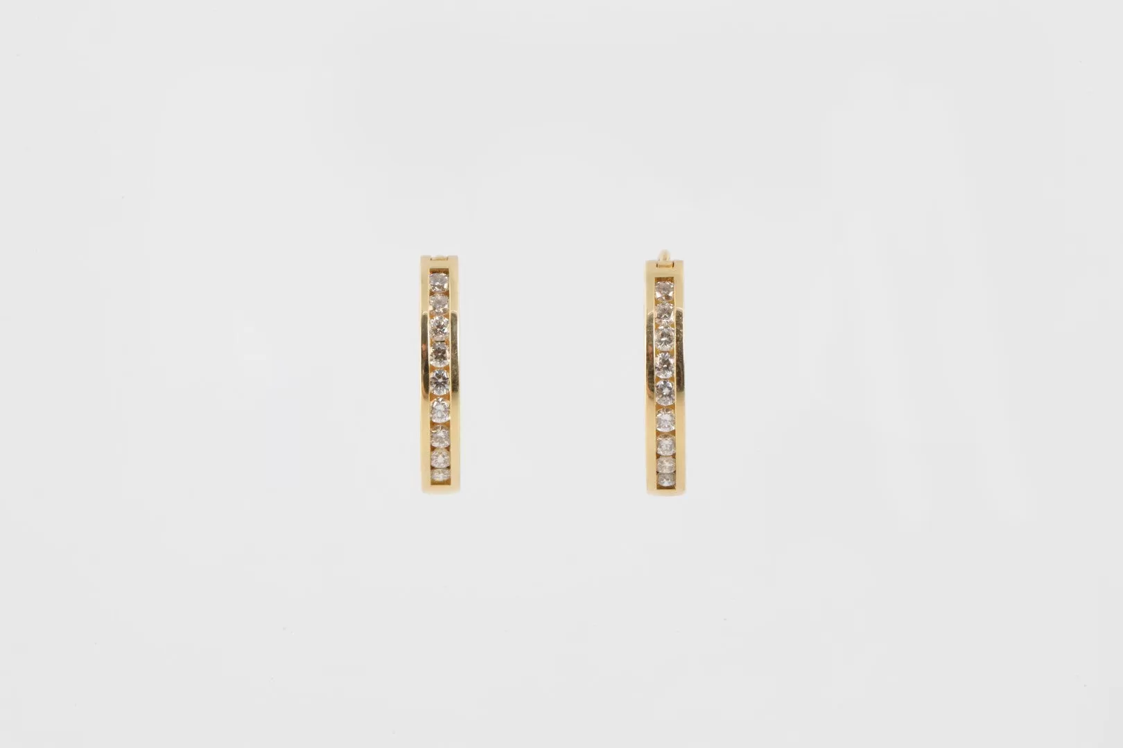 18k Yellow Gold 0.50tcw Diamond Earrings (5.28g.)