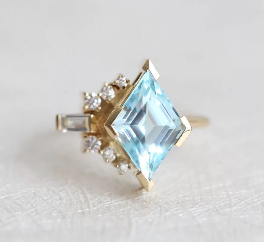 Axelle Peach Sapphire Diamond Ring