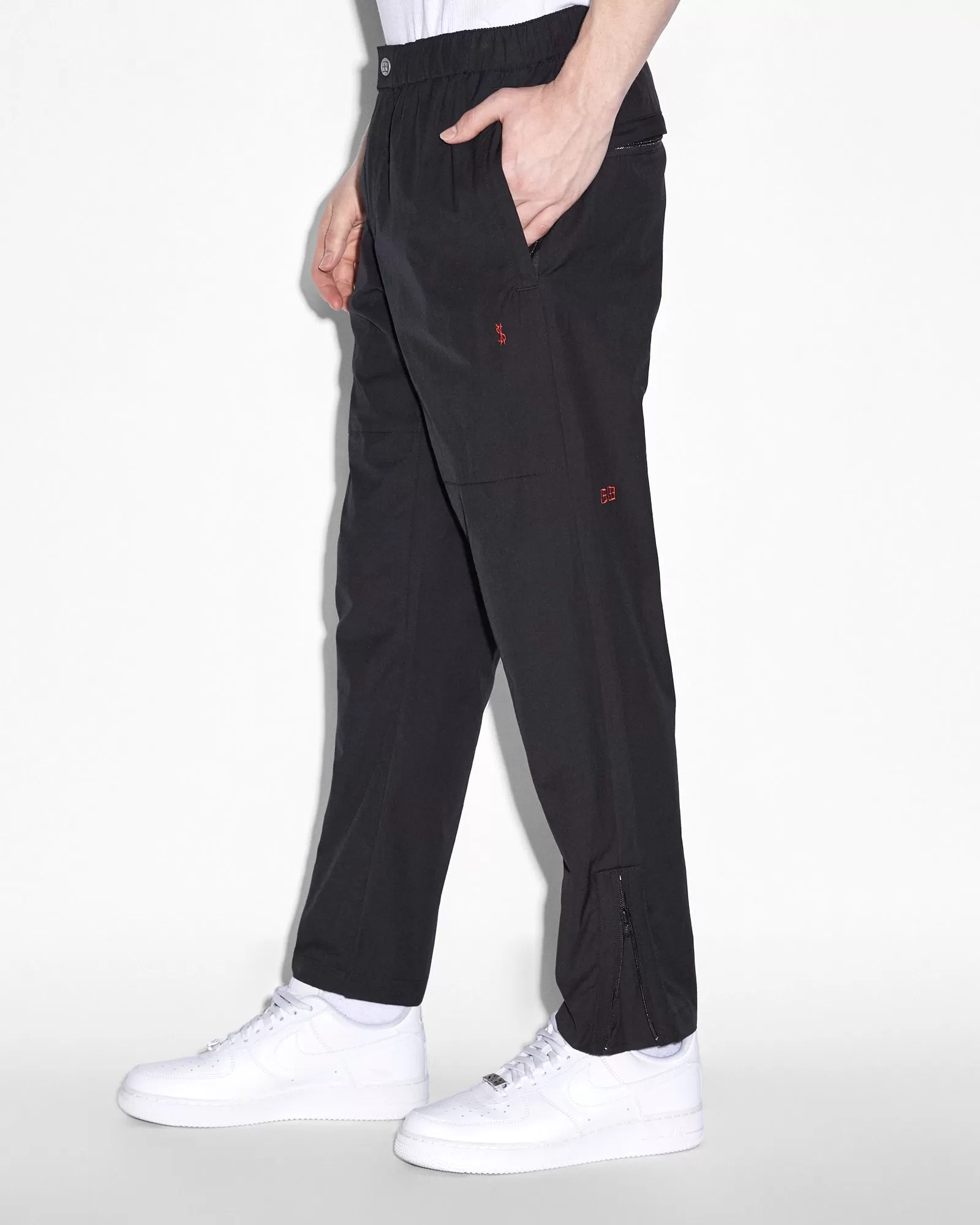 AXIOM PANT BLACK RED