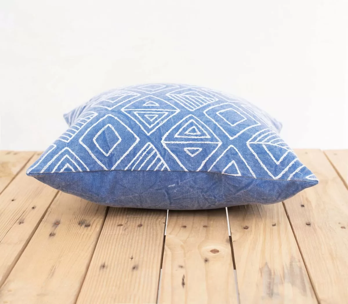 Aztec pattern pillow cover, blue colour, embroidery, geometrical, cotton pillow cover,16"X16"