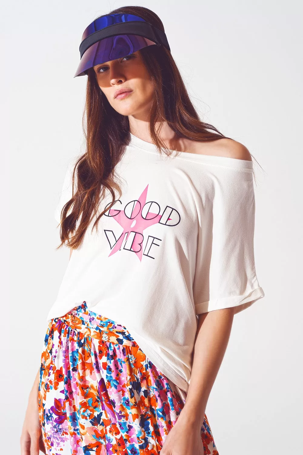 Boat Neack T-Shirt with Good Vibe Text in White and Pink