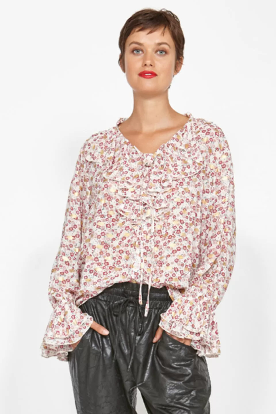 Cusp LS Ruffle Neck Vanilla Floral Top