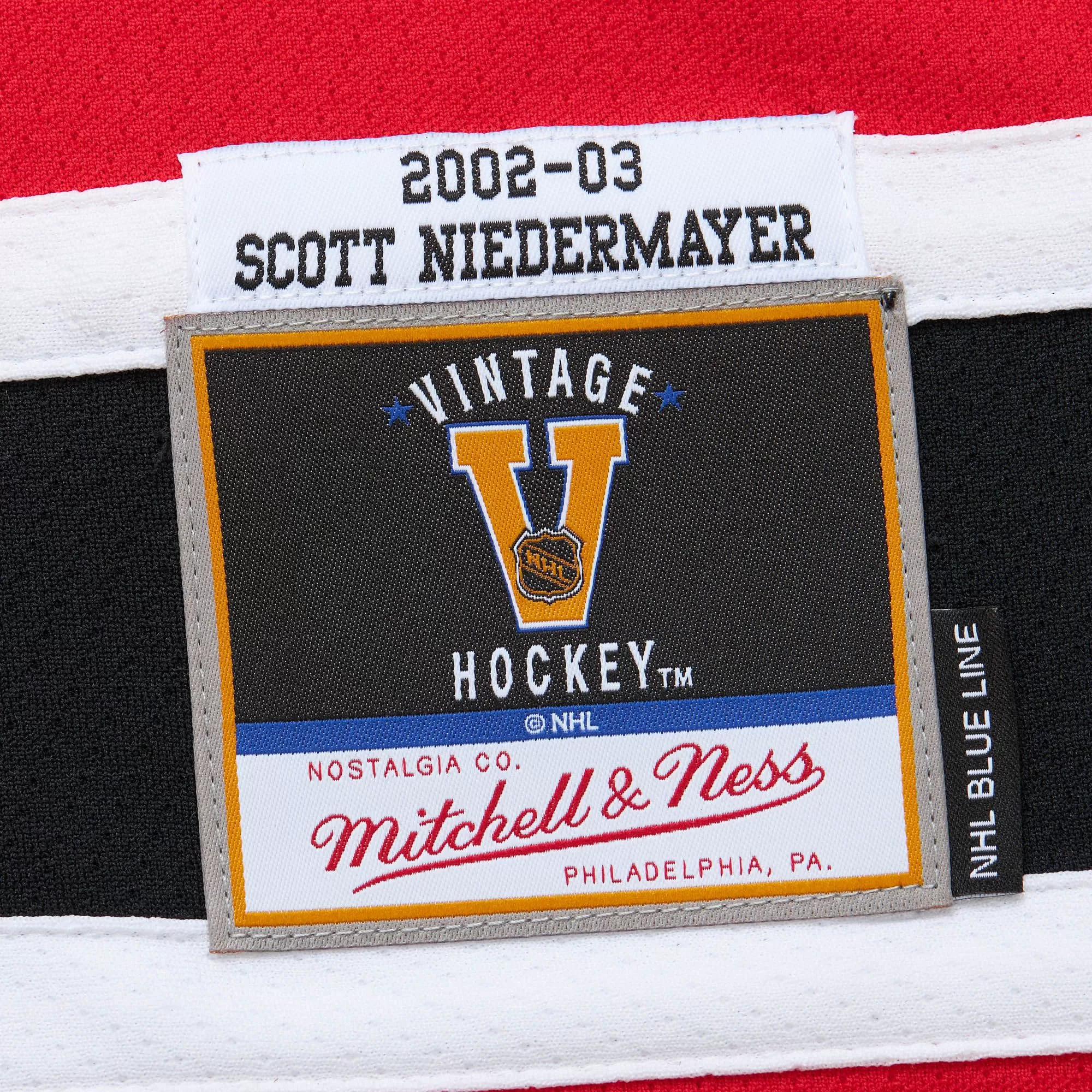 Mitchell & Ness New Jersey Devils Blue Line Hockey Jersey - 2002 Niedermayer