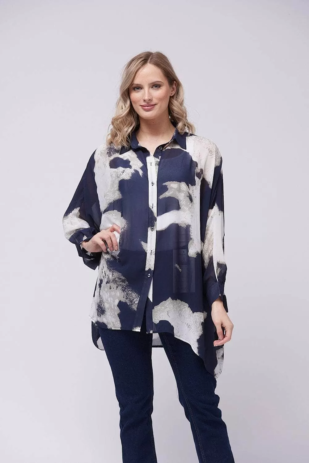 Saloos Squared Shape Oversized Shirt