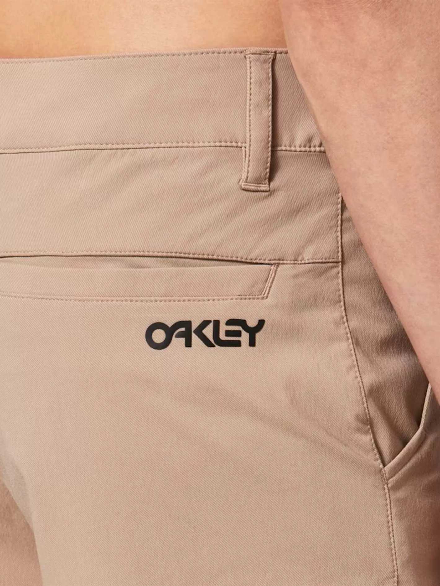 SHORT OAKLEY HOMBRE PIERSIDE 19 RC HYBRID SHORT