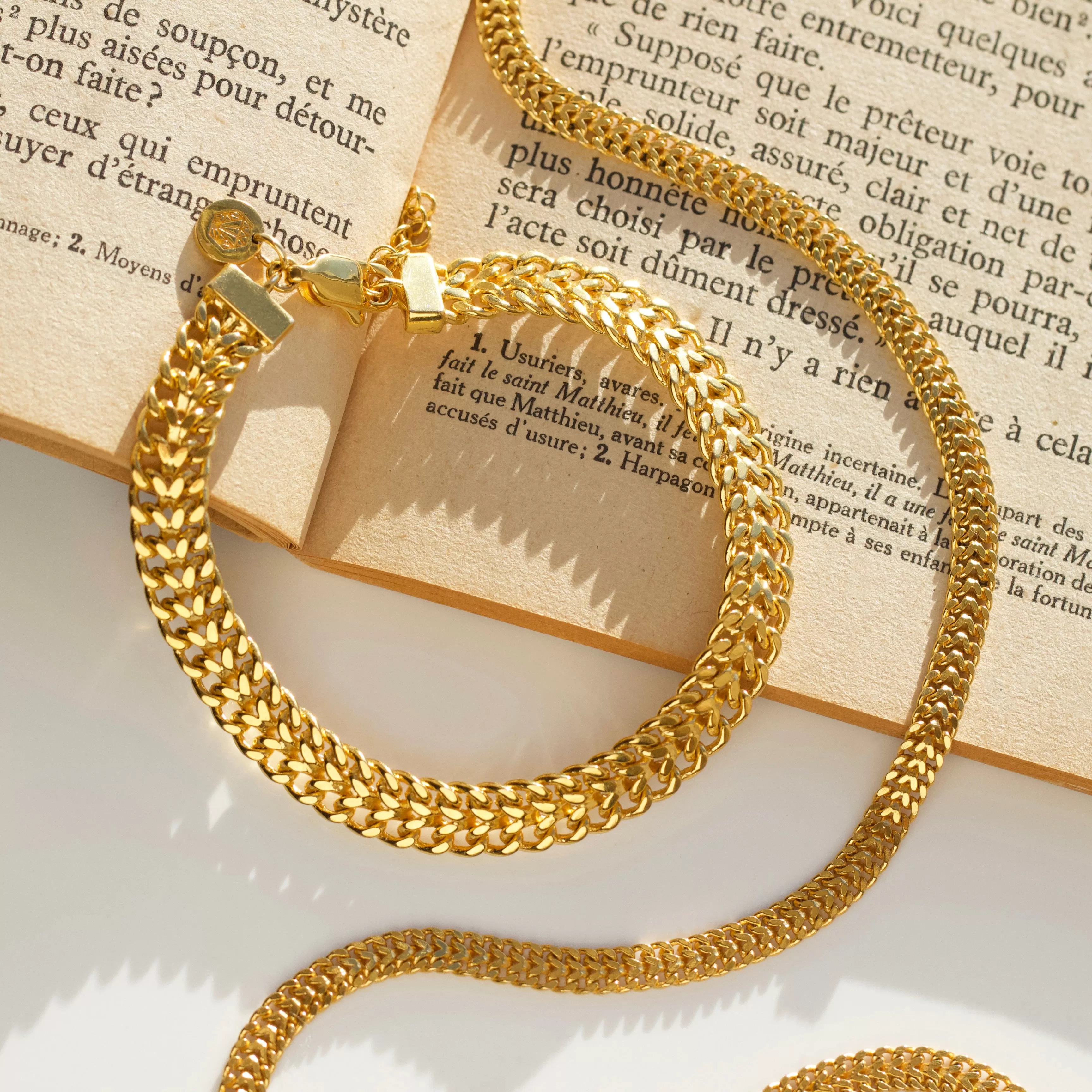 Vintage Luxe Woven Chain Bracelet